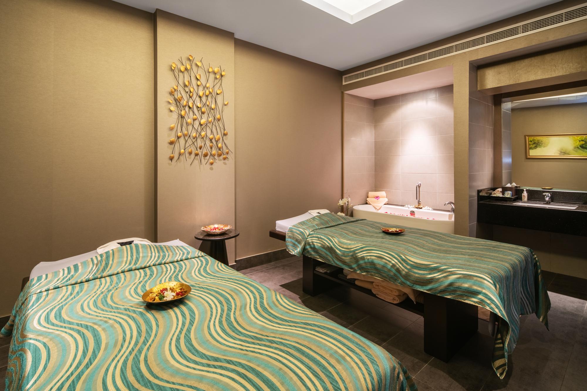 Radisson Collection Muscat, Hormuz Grand Hotel Ngoại thất bức ảnh A spa treatment room