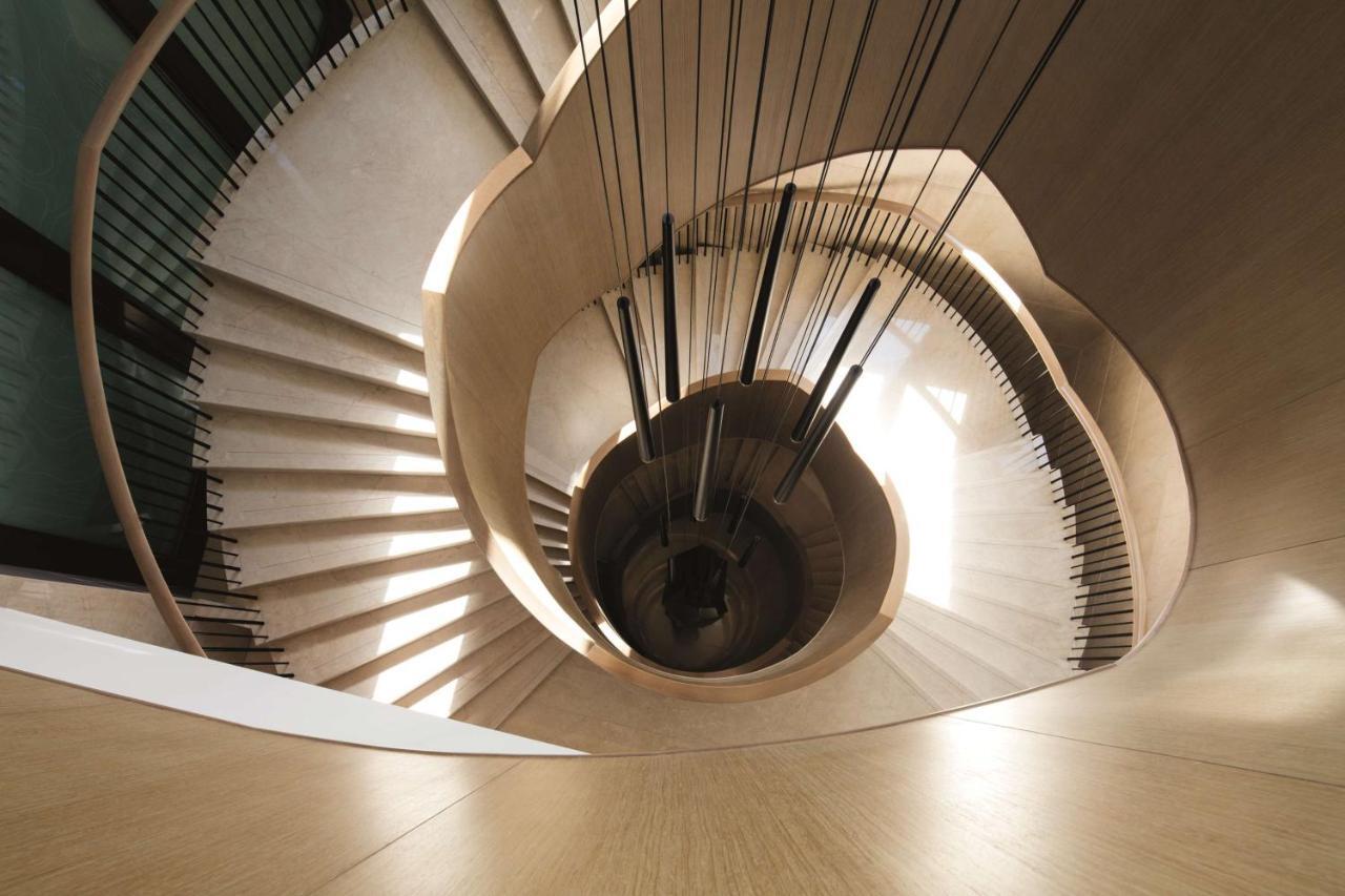 Radisson Collection Muscat, Hormuz Grand Hotel Ngoại thất bức ảnh Spiral staircase
